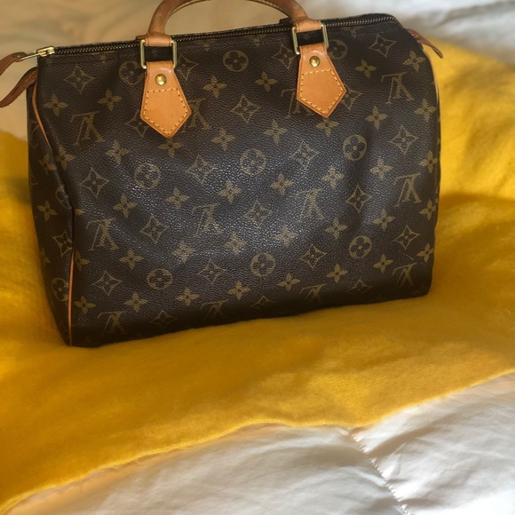 LV Speedy 30 - Picture 10 of 12